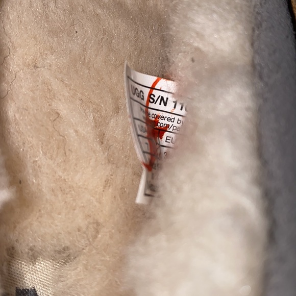 UGG DAKOTA - Picture 6 of 7